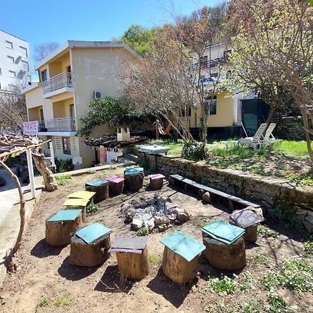 Auberge de jeunesse Pirate Backpackers à Ulcinj Extérieur photo