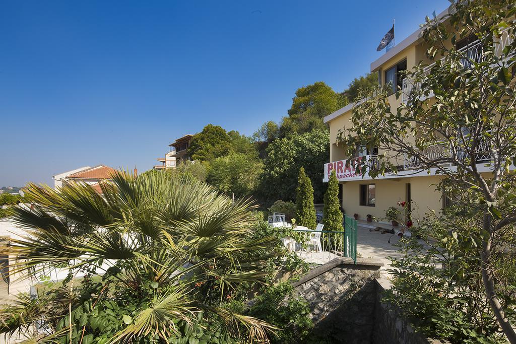 Auberge de jeunesse Pirate Backpackers à Ulcinj Extérieur photo